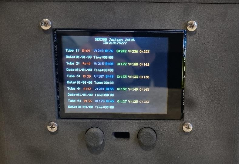 Fluid analysis machine LCD showing sample test results